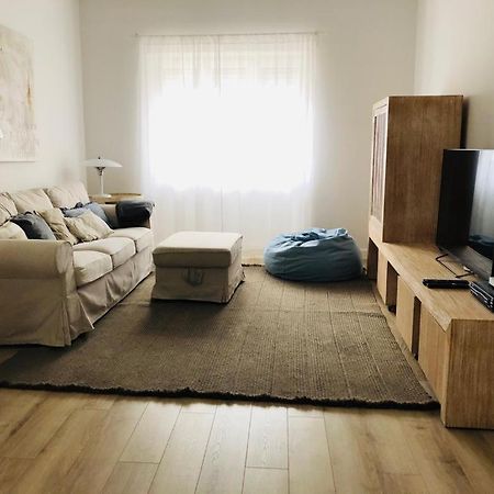 Appartement Apartamento espaçoso e confortável no centro do Montijo Extérieur photo