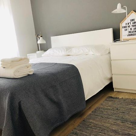 Appartement Apartamento espaçoso e confortável no centro do Montijo Extérieur photo